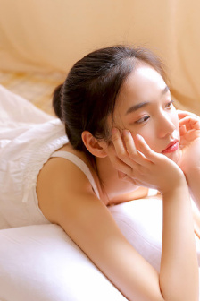 电车魔女在线看